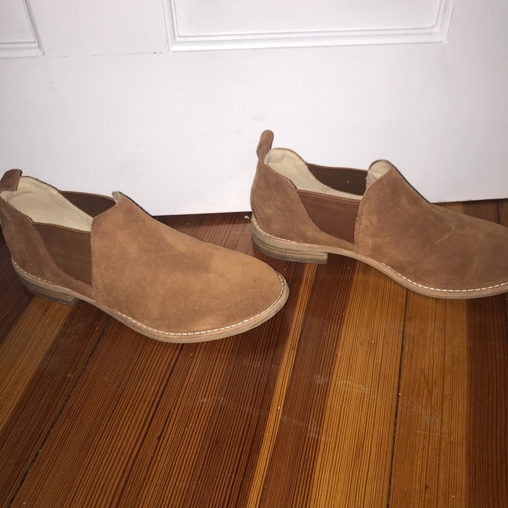 🤍 Tan Clarks Boots - Picture 3 of 4